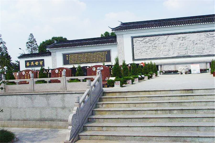 嵩山陵园-登封墓地